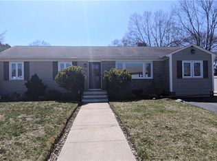 33 Milburn Rd, East Providence, RI 02914