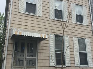 569 3rd St, Albany, NY 12206