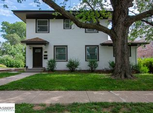 357 N 48th St #2, Omaha, NE 68132