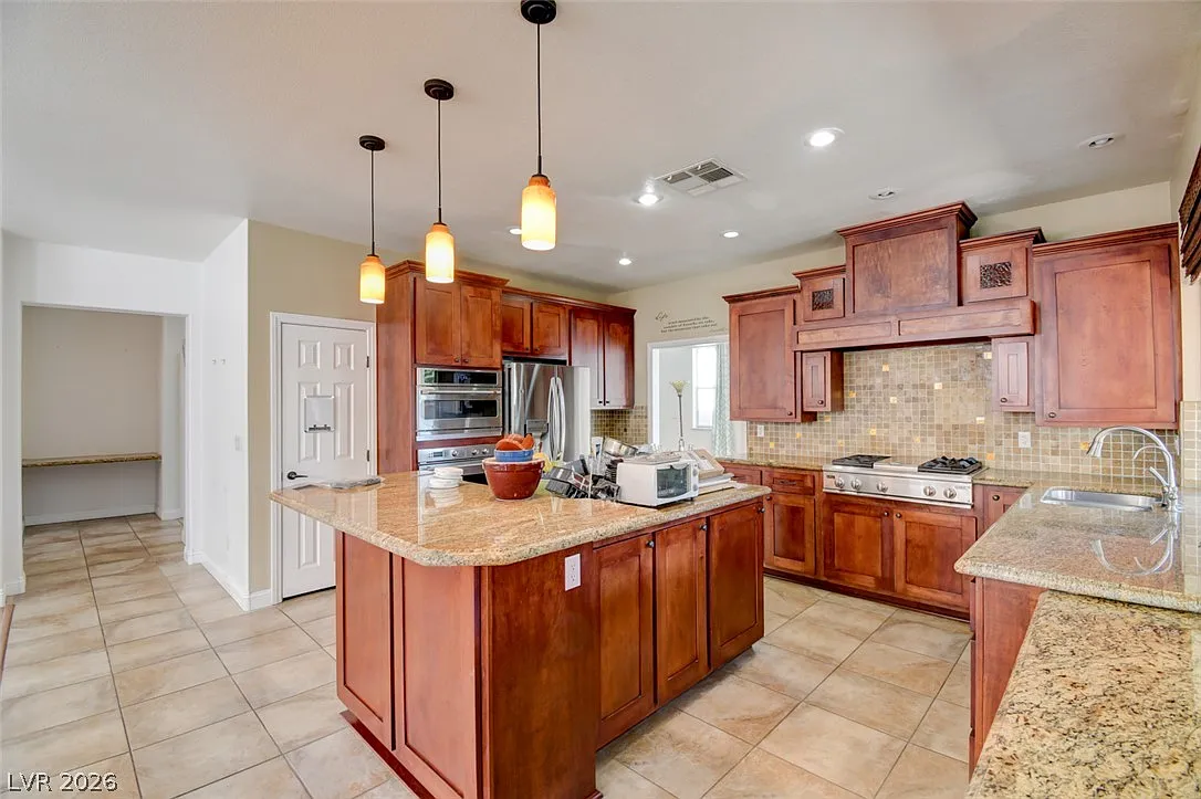 4 bed, 4.5 bath, 3010 sqft, $3,595 — Photo 4
