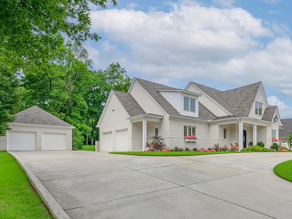 2nd image of 4601 Goldsby Pl