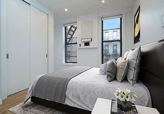 4th image of 137 Thompson St APT 10
