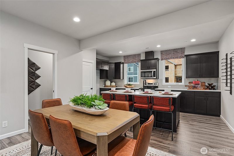 5th image of 12084 127th Avenue Ct E