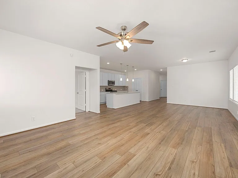 30419 Crystal Stream Ln — Photo 13