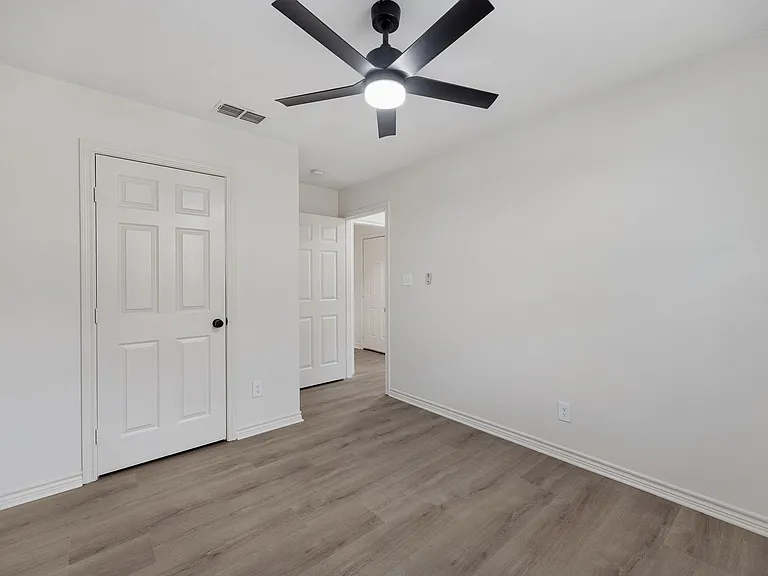 6806 County Road 1215 — Photo 21