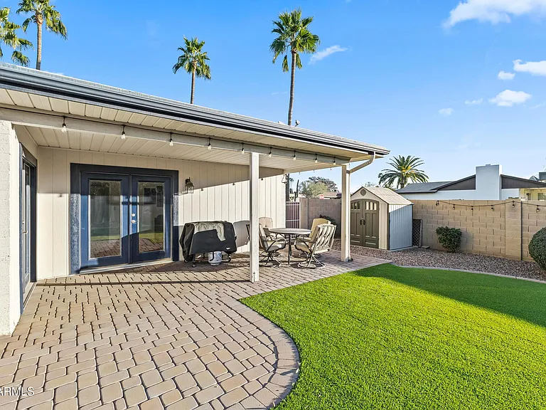 5245 E Acoma Dr — Photo 3