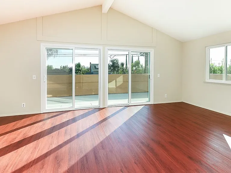 2167 Baseline Rd — Photo 5