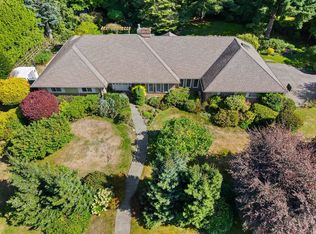 3222 137a St, Surrey, BC V4P 2B5