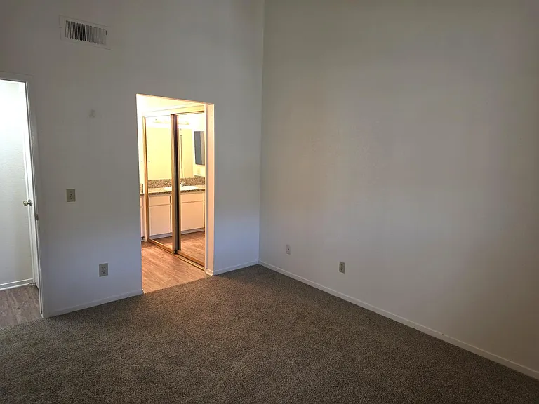5455 N Marty Ave #105 — Photo 9