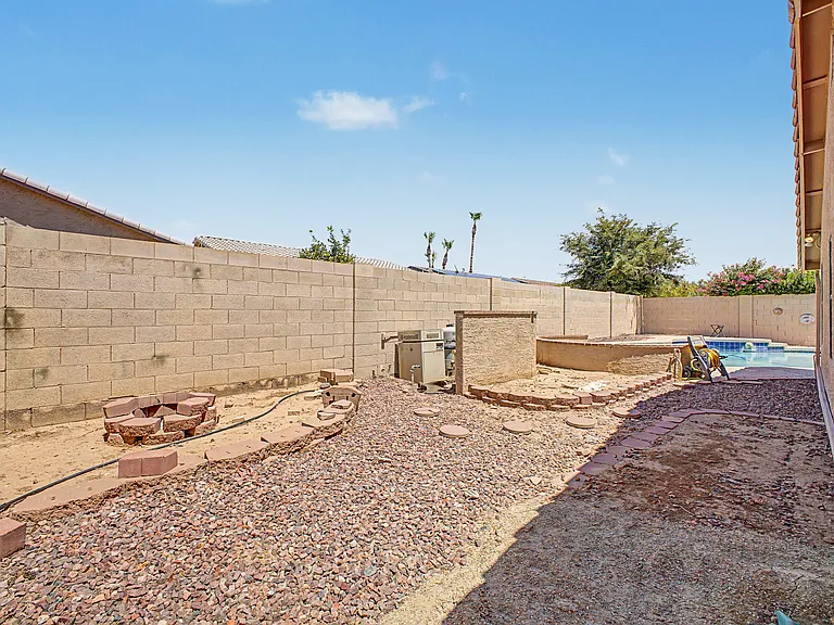 3103 N Meadow Ln — Photo 42