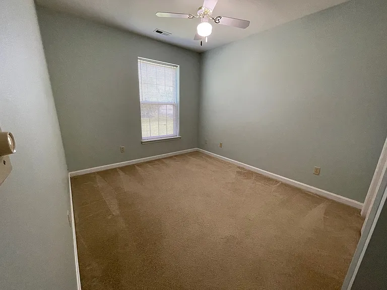 21707 Harrison St — Photo 15
