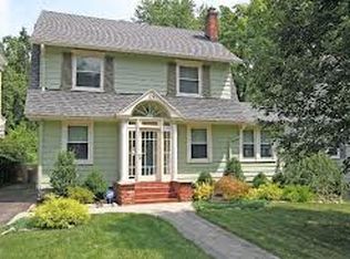 18 Sheppard Ter, East Rutherford, NJ 07073