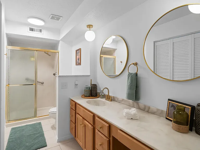 917 Claytonbrook Dr #3 — Photo 17