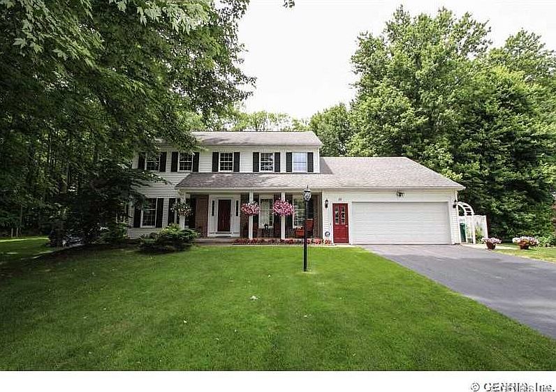 1st image of 10 Peabody Cir