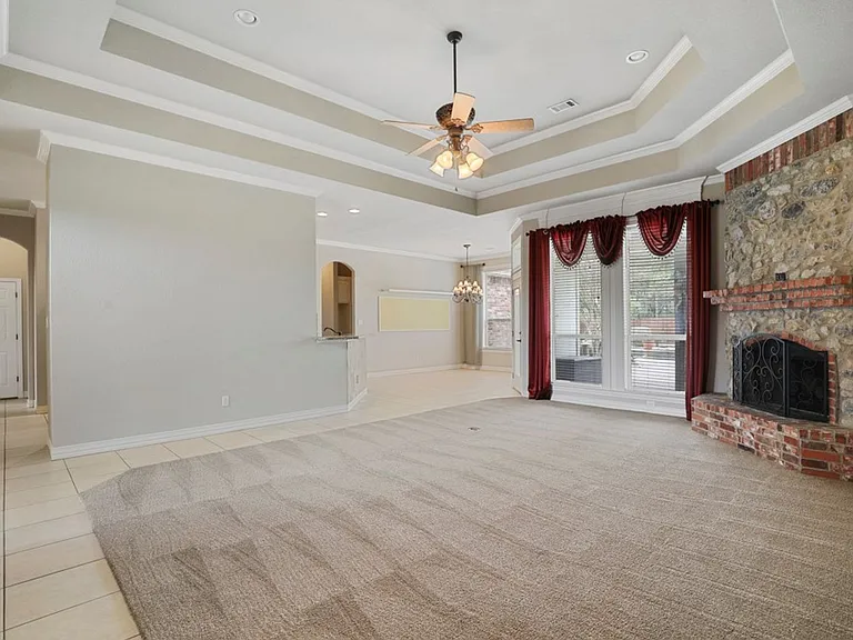 218 Deer Creek Dr — Photo 9