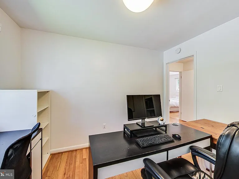 6515 E Halbert Rd — Photo 30