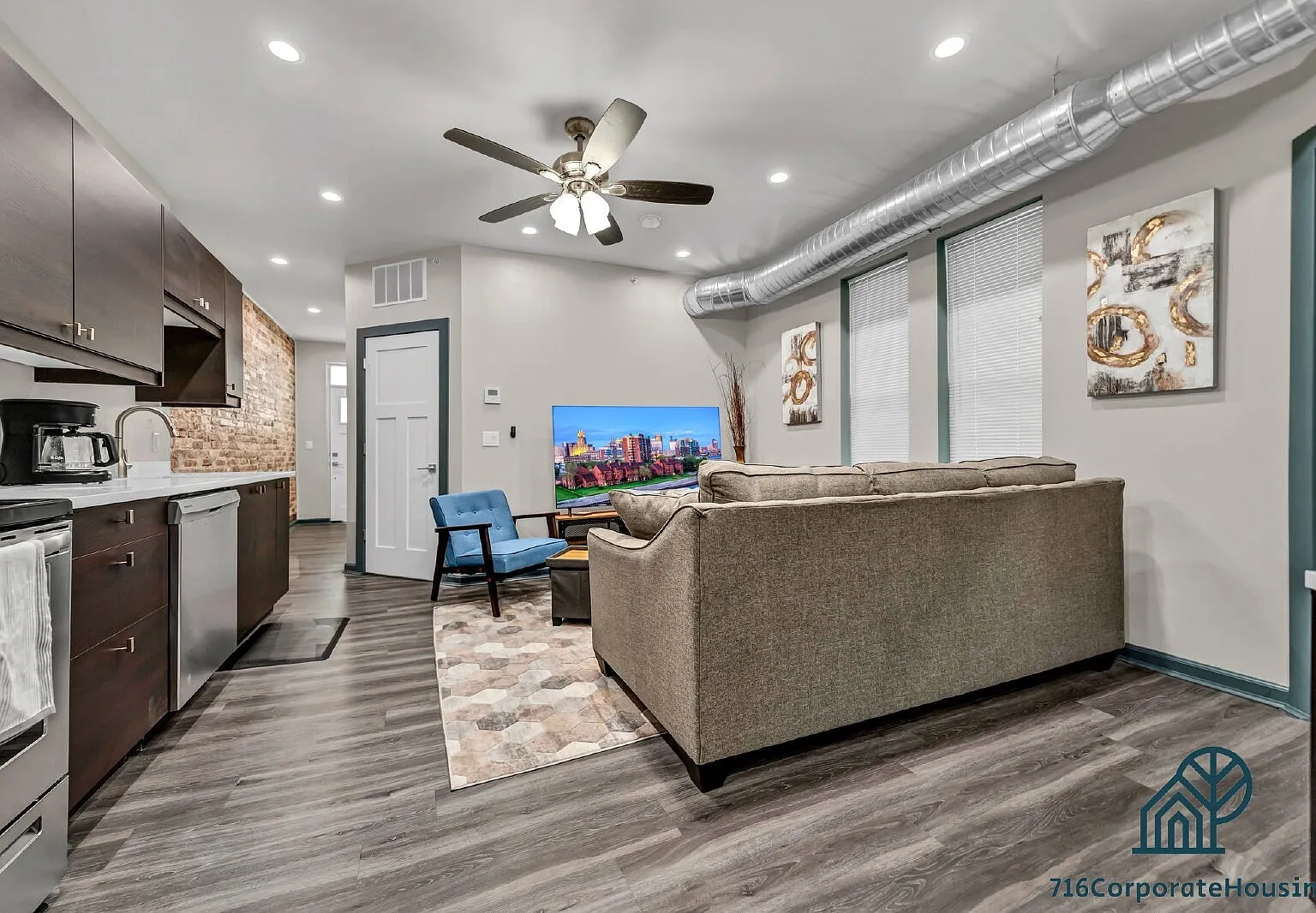 2 bed, 2.0 bath, 1000 sqft, $2,500 — Photo 1
