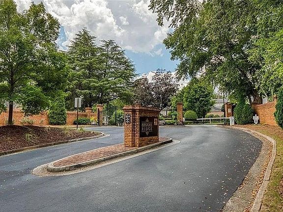 5th image of 5364 Brooke Ridge Dr