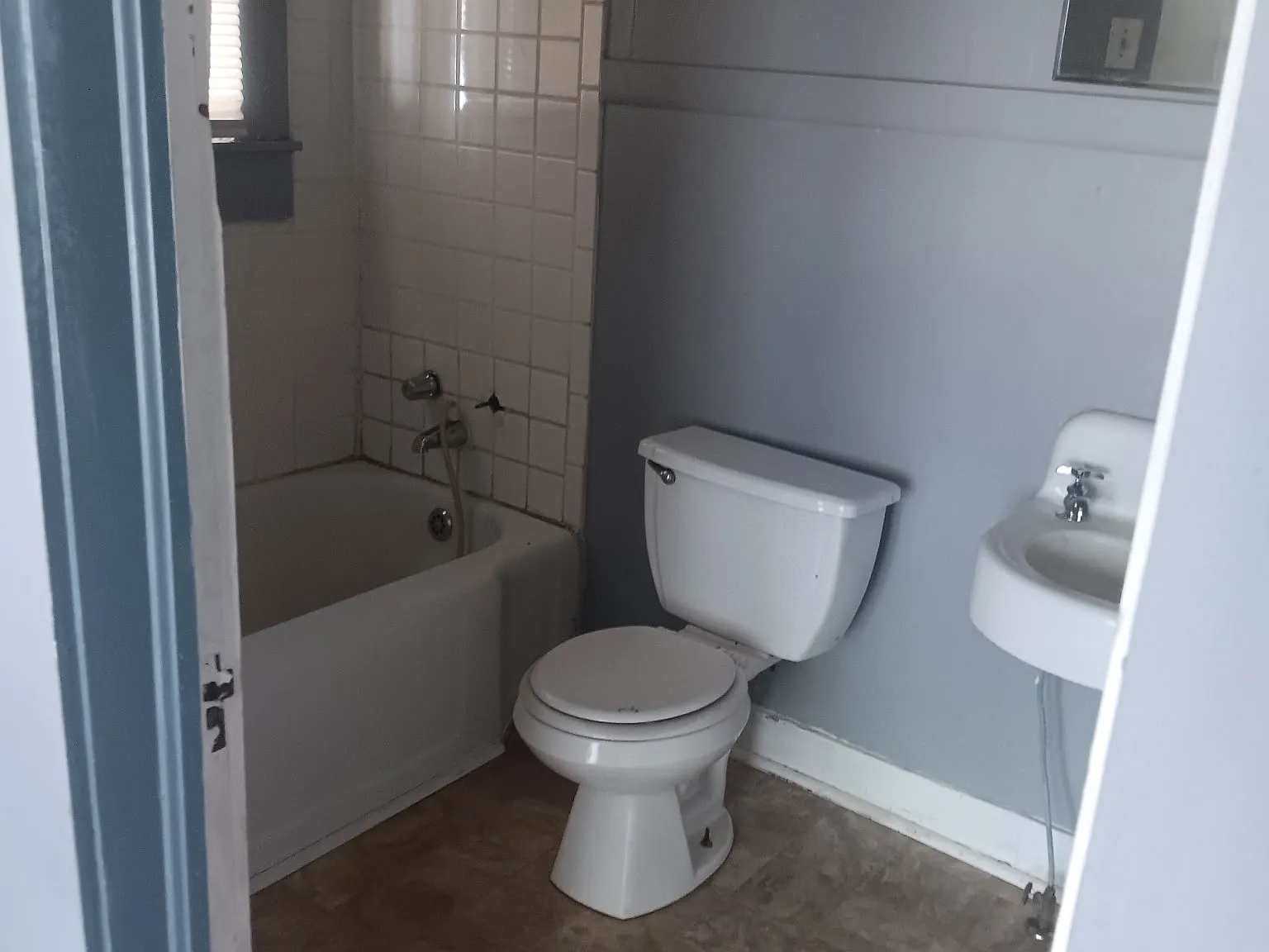 1 bed, 855 sqft, $995 — Photo 2