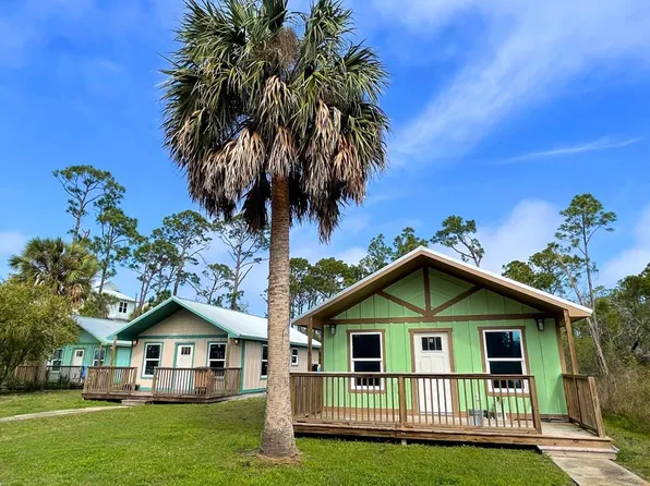151 Beach St, Port Saint Joe, FL 32456