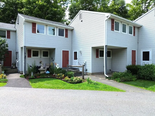 81 Briar Way, Greenfield, MA 01301