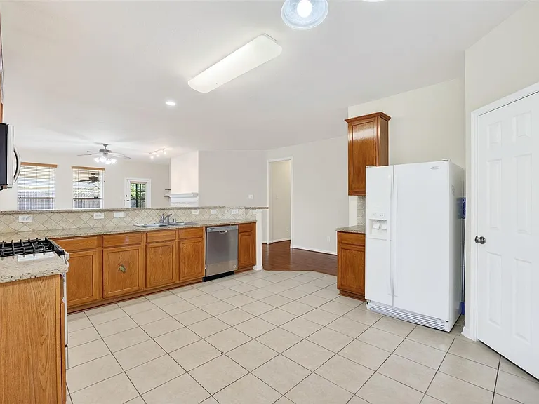 11630 Forest Wind Ln — Photo 17