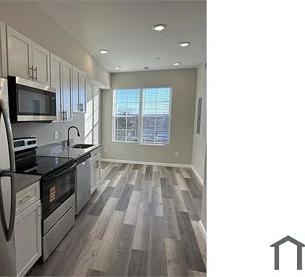 1 bed, 450 sqft, $2,200 — Photo 2