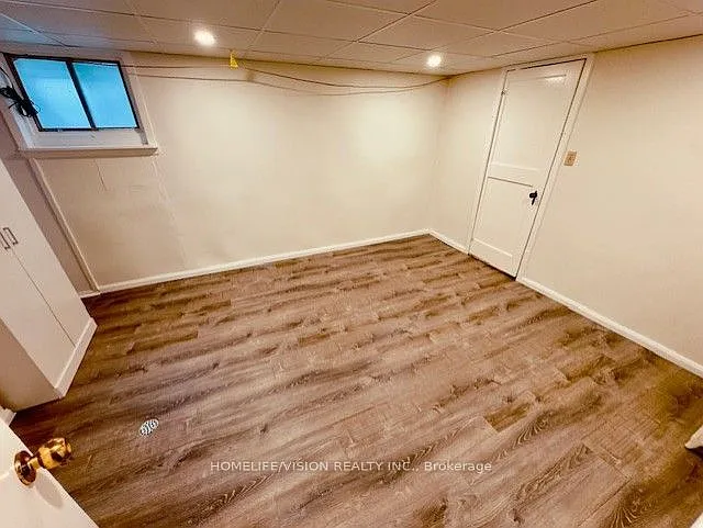 Building Photo - 110 Cedarcrest Blvd #BASEMENT