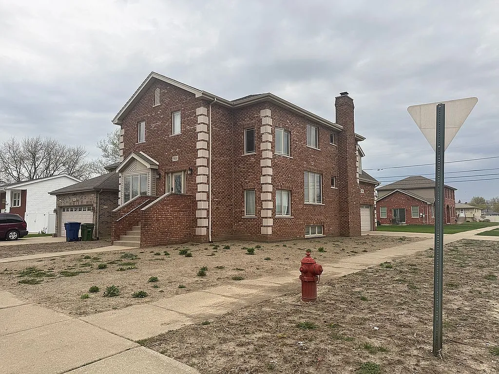 5900 W 90th St photo 1