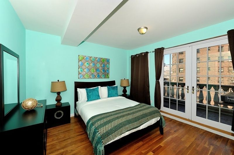 1st image of 462 W 25th St #Th