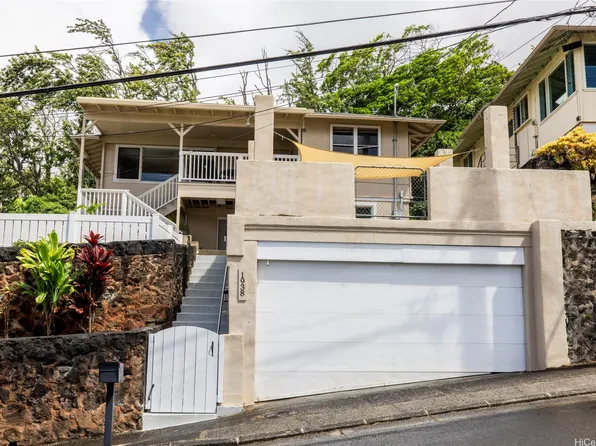 1938 Bertram St, Honolulu, HI 96816