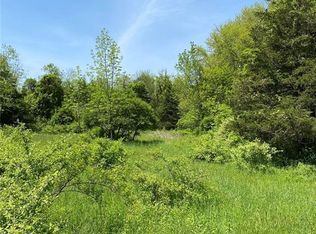 102 Plainwoods Rd, Foster, RI 02825