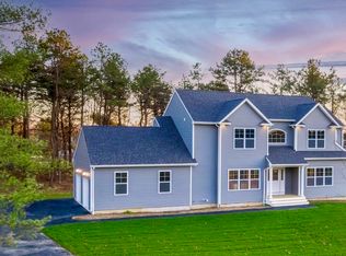 2900 Stanley Rd, Mattituck, NY 11952