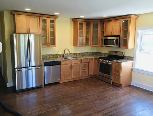 421 Bath St Photo 1