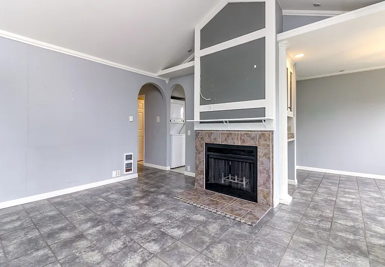 625 N Jackson Ave #B42 — Photo 10