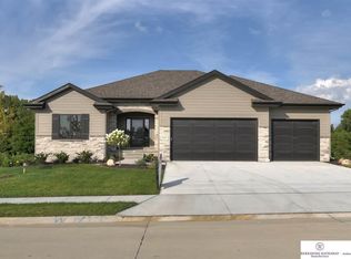 7802 S 181st Ave, Omaha, NE 68136