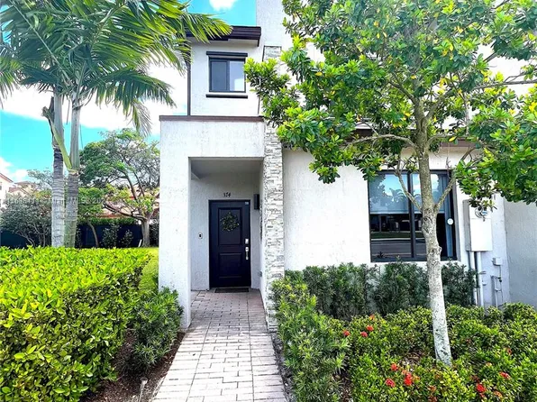 374 NE 208th Ter #374, Miami, FL 33179