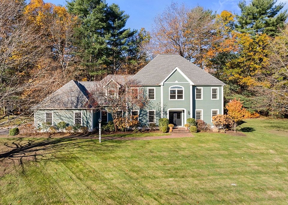 1st image of 32 Cider Hill Ln