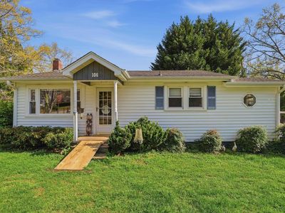 106 E Thompson St, Landrum, SC, 29356