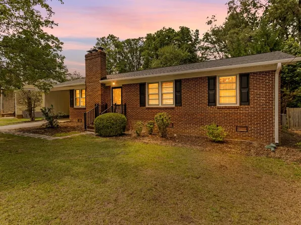 9 Forestdale Dr, Taylors, SC 29687