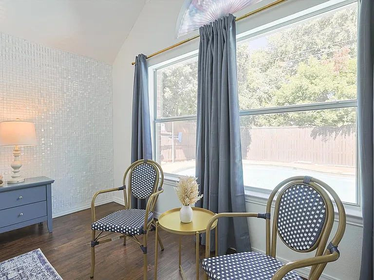 2402 Blue Holly Dr — Photo 17