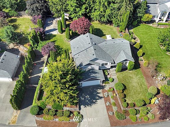 3rd image of 20307 126th Street Ct E