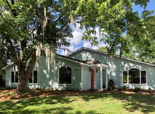 5886 Ryans Bluff Rd, North Charleston, SC 29418