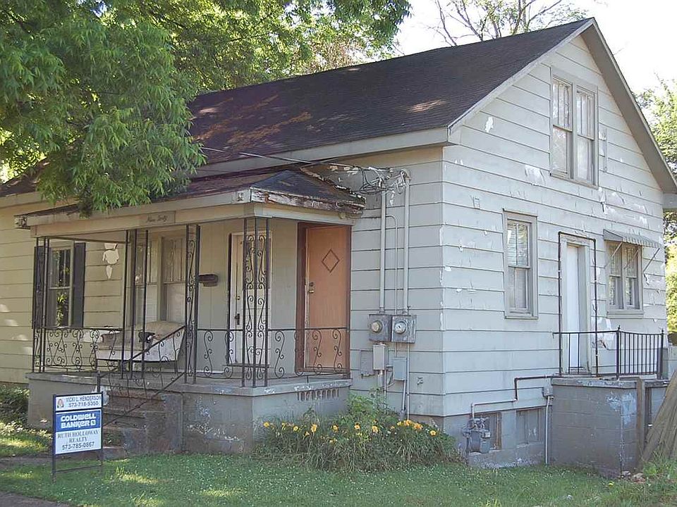 1st image of 940 Gardner St