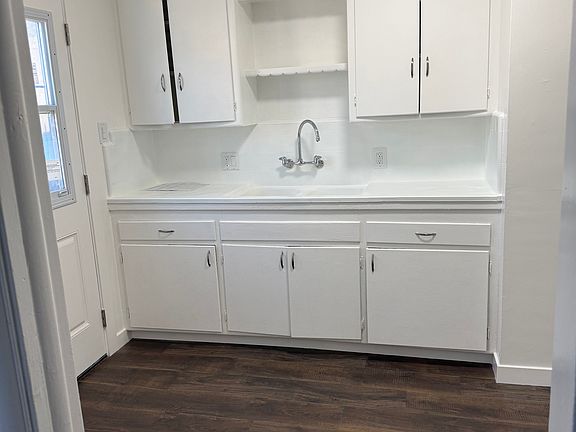 5th image of 1212 S Marguerita Ave #D