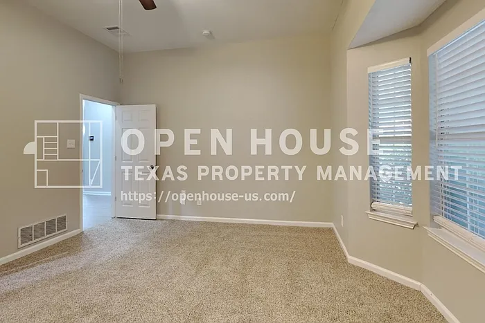 4520 Ridgepointe Dr — Photo 11