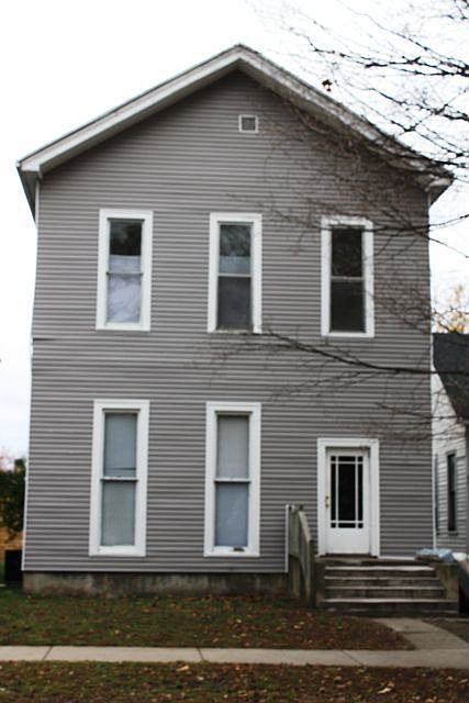 1st image of 919 S 6th St APT 4