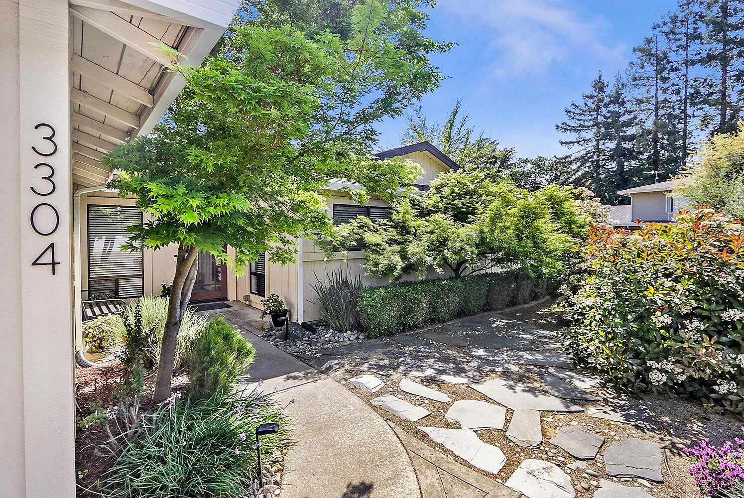 3304 Monte Vista Ave photo 1