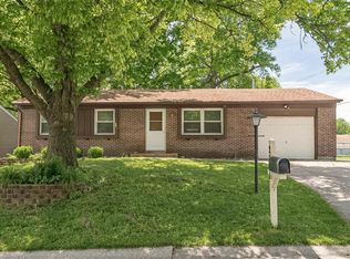 2861 Essex St, Saint Charles, MO 63301