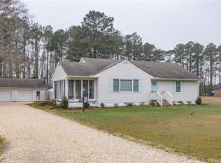 17315 James River Dr, Disputanta, VA 23842